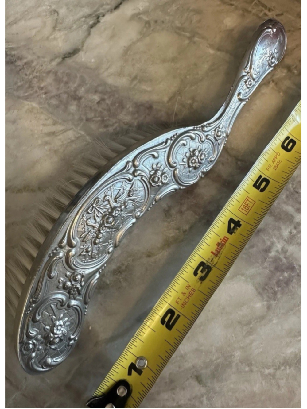 Antique Vintage Art Nouveau Victorian Silver Plate Clothes Brush Valet Ornate - Picture 3 of 3